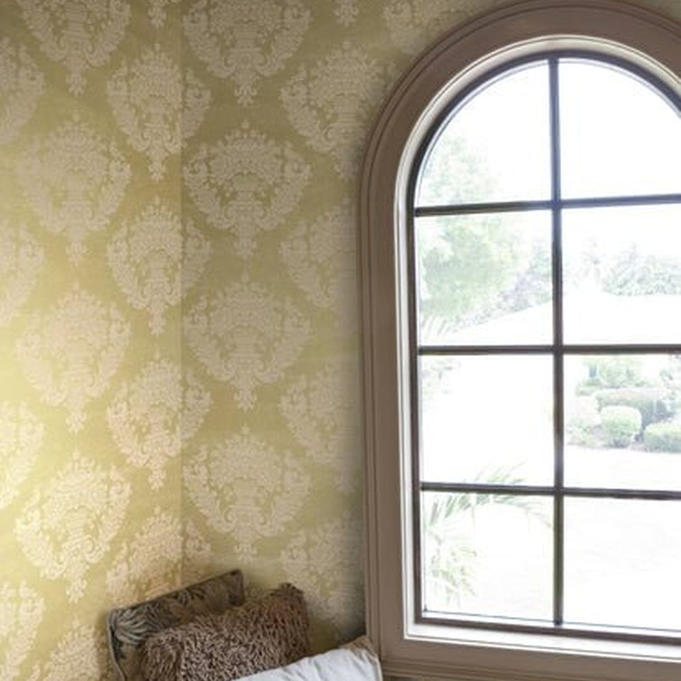 Sudbury wallpaper by Cole & Son in Dark Linen, room setting