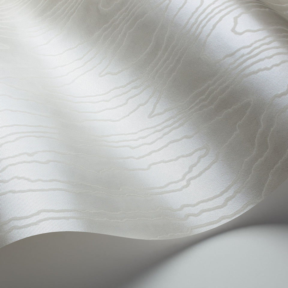 Cole & Son Watered Silk wallpaper in Mica Grey detail