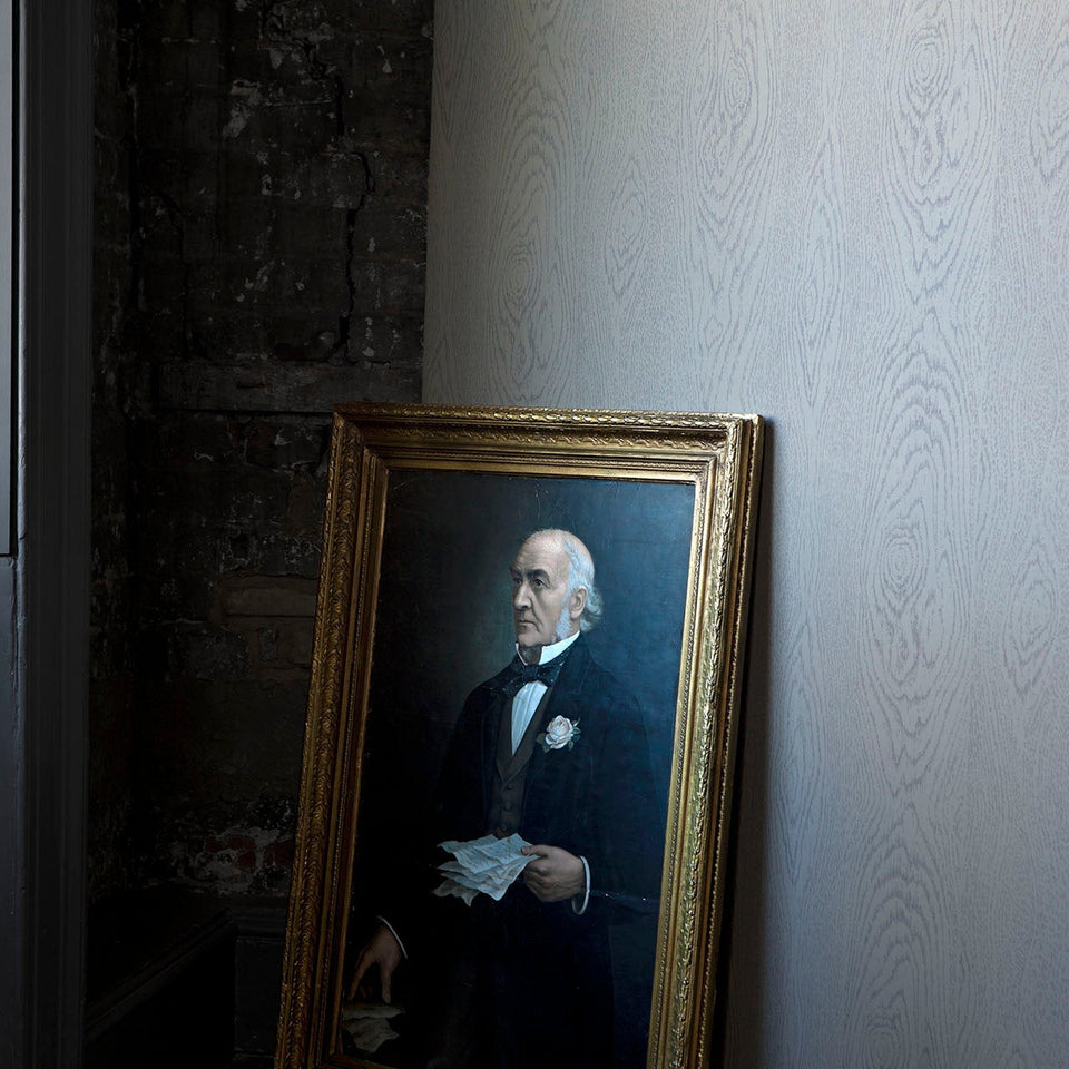 Cole & Son Wood Grain wallpaper in Soot — room setting