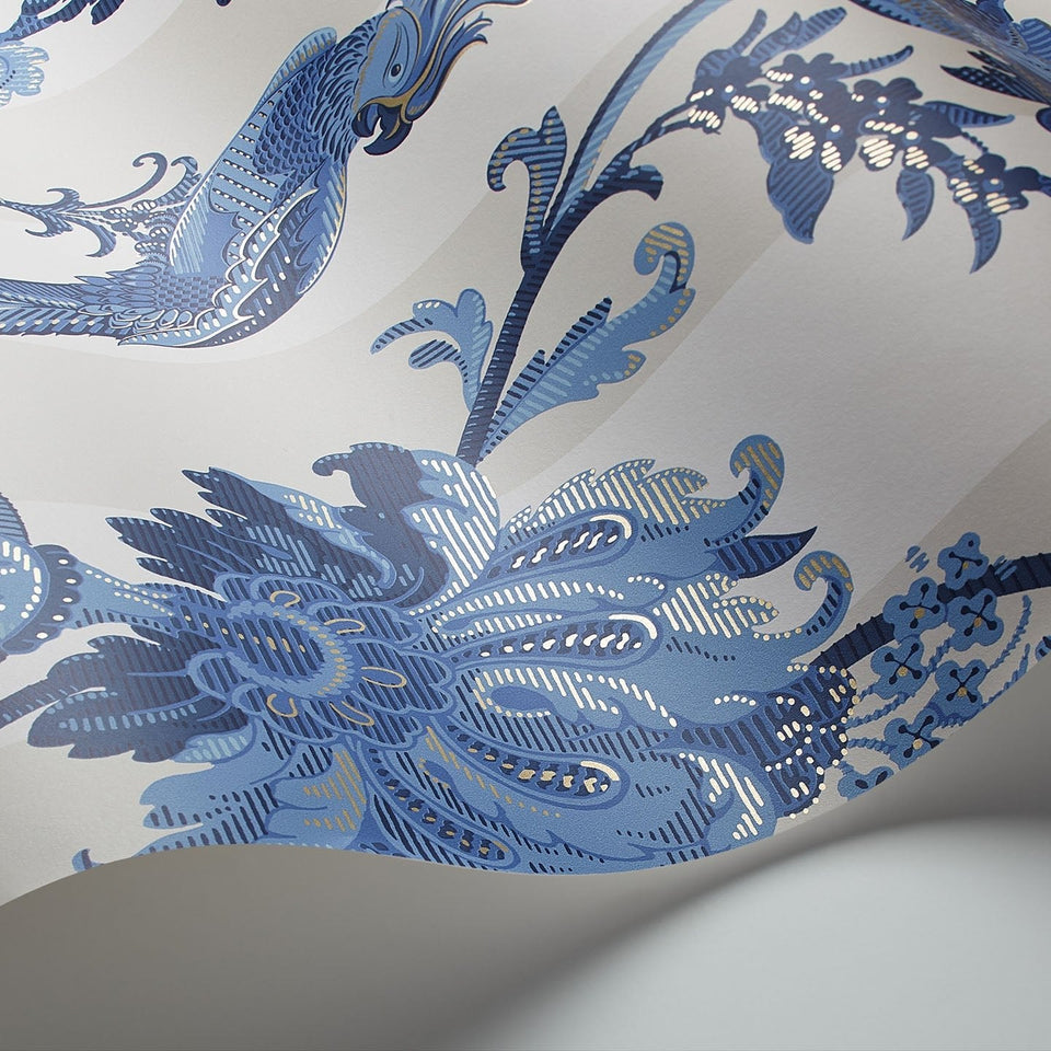 Cole & Son Zerzura wallpaper in Hyacinth on White — wallpaper detail