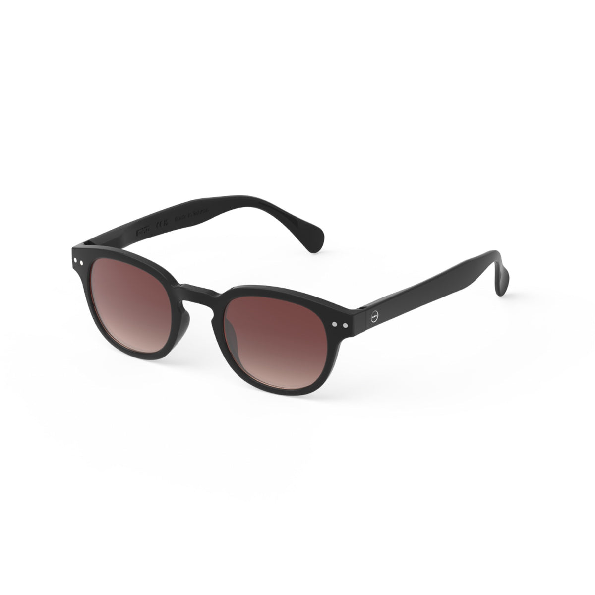 Angled view of IZIPIZI #C Polarized Sunglasses in Black Road