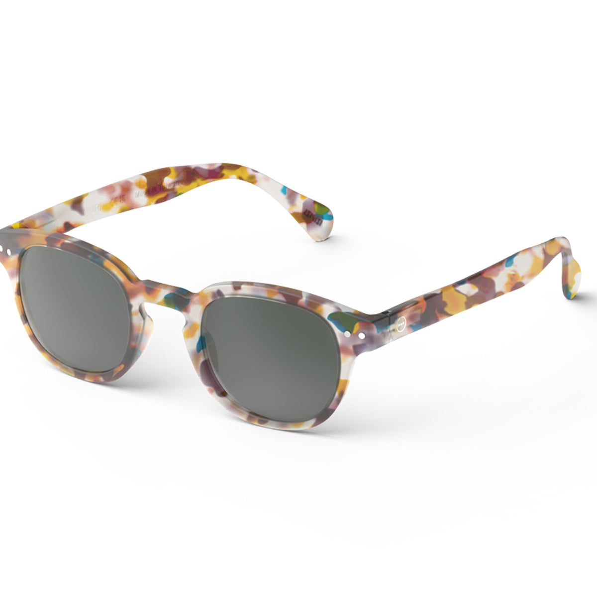 Angled view of IZIPIZI #C Sunglass Readers in Blue Tortoise