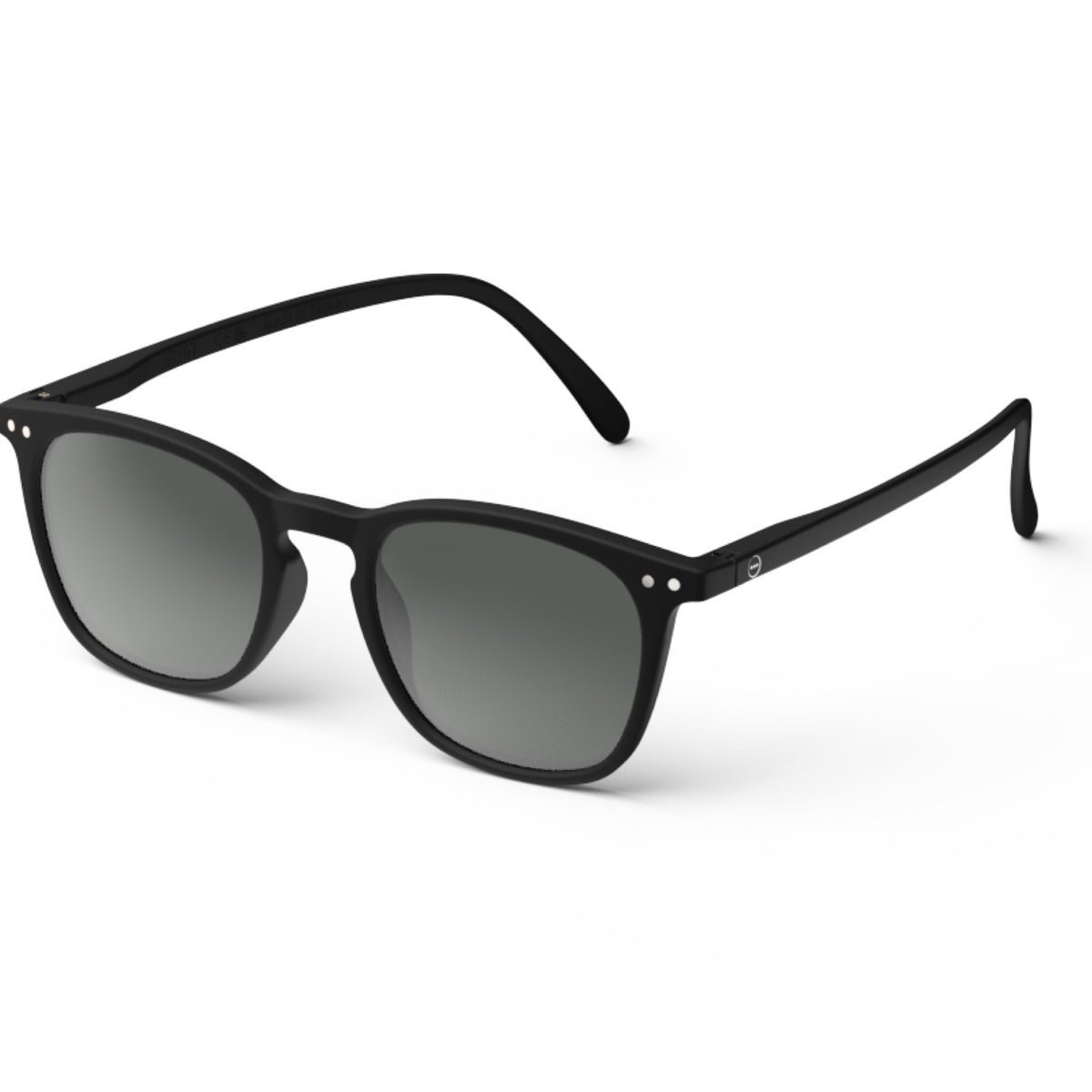 IZIPIZI #E Sunglass Readers – Black, angled product view
