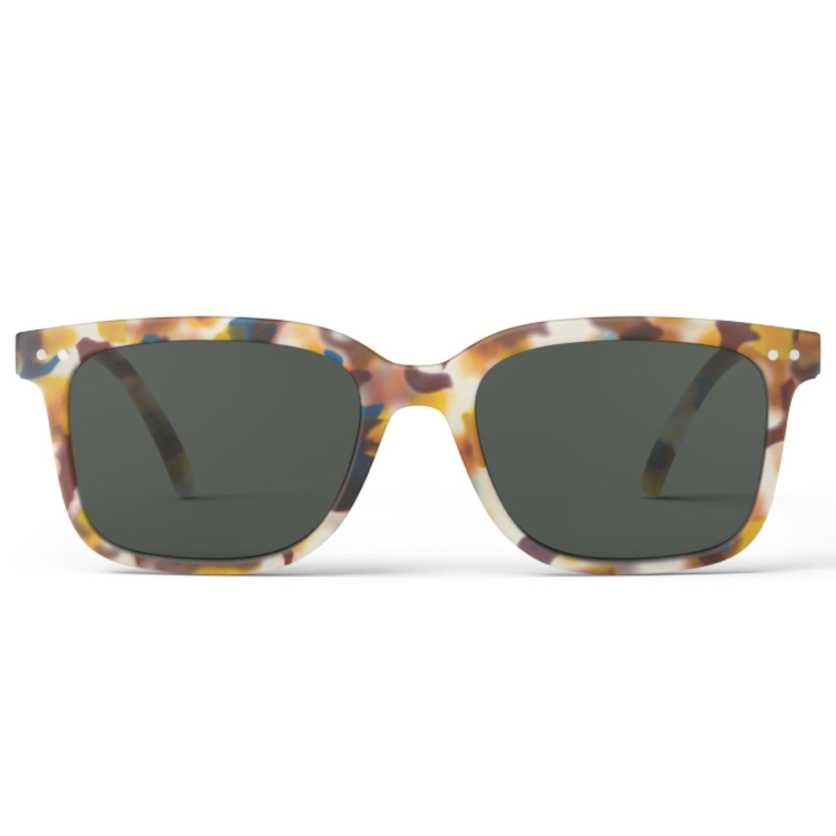 Frame and lens detail of IZIPIZI #L Sunglasses in Blue Tortoise