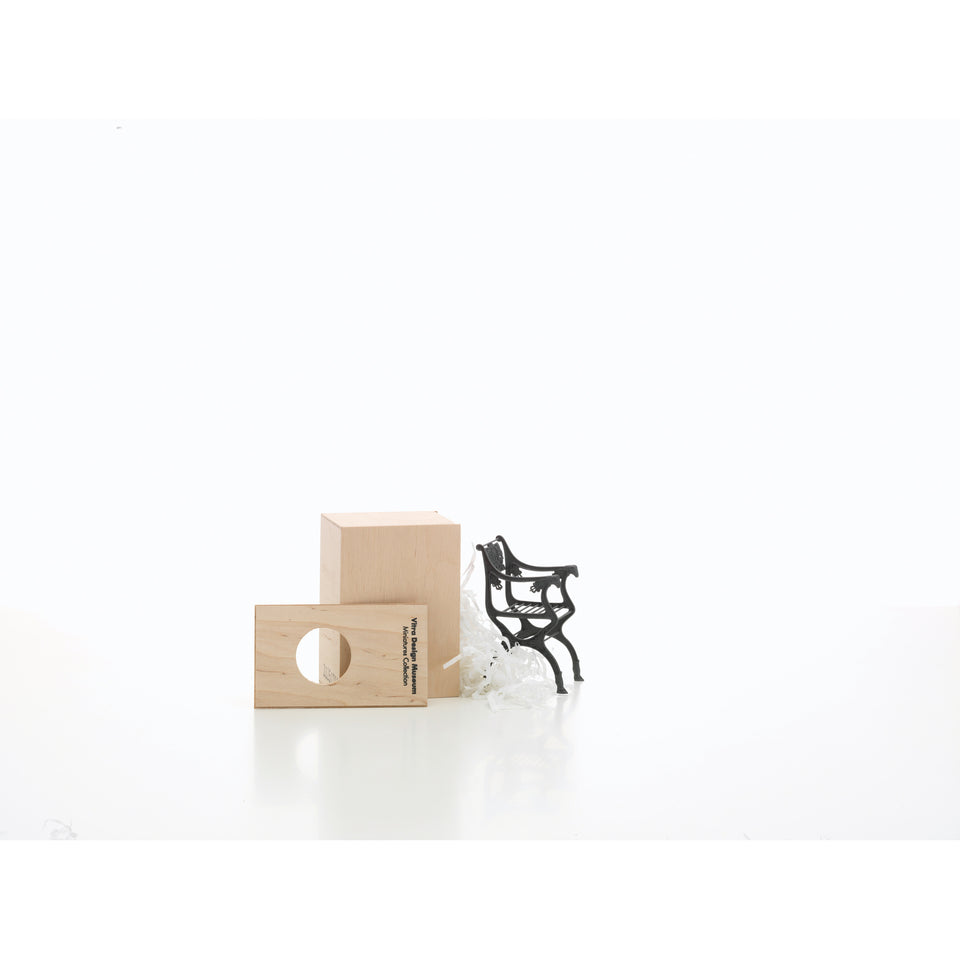 Miniature Garden Chair by Karl Friedrich Schinkel for Vitra, packaging view