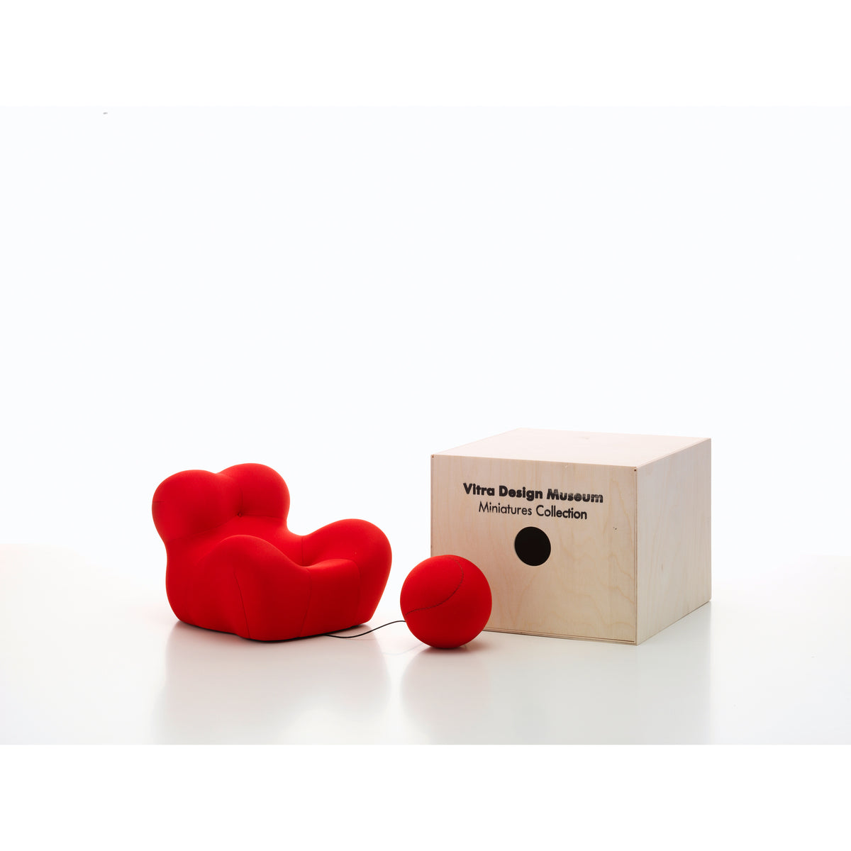 Miniature La Mamma Chair by Gaetano Pesce for Vitra, 1:6-scale collectible model shown with its presentation box