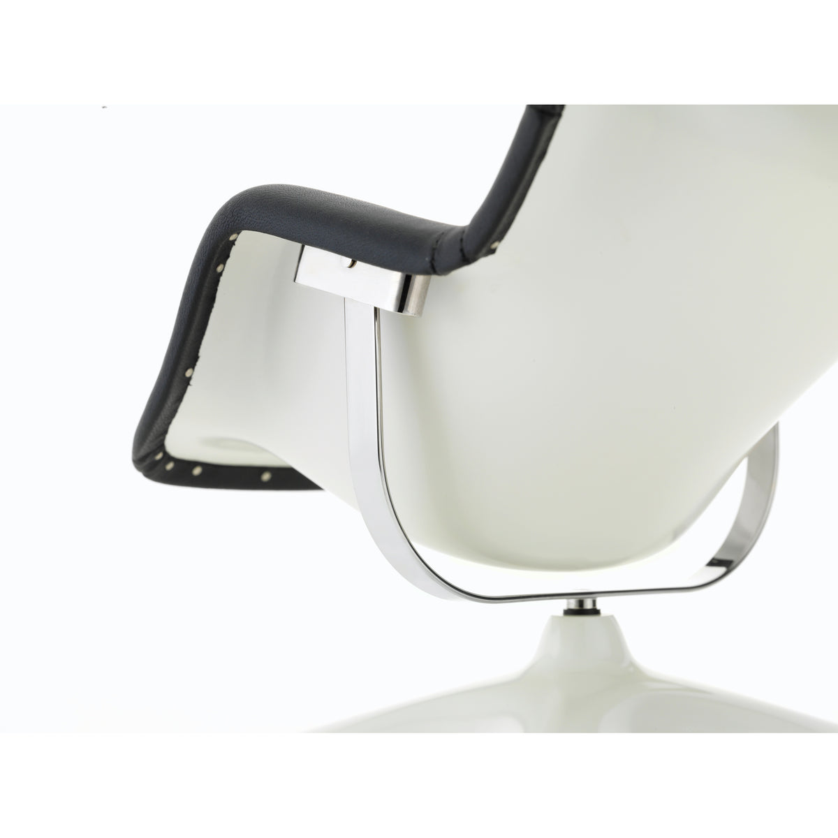 Miniature Karuselli Chair by Kukkapuro for Vitra, detail view