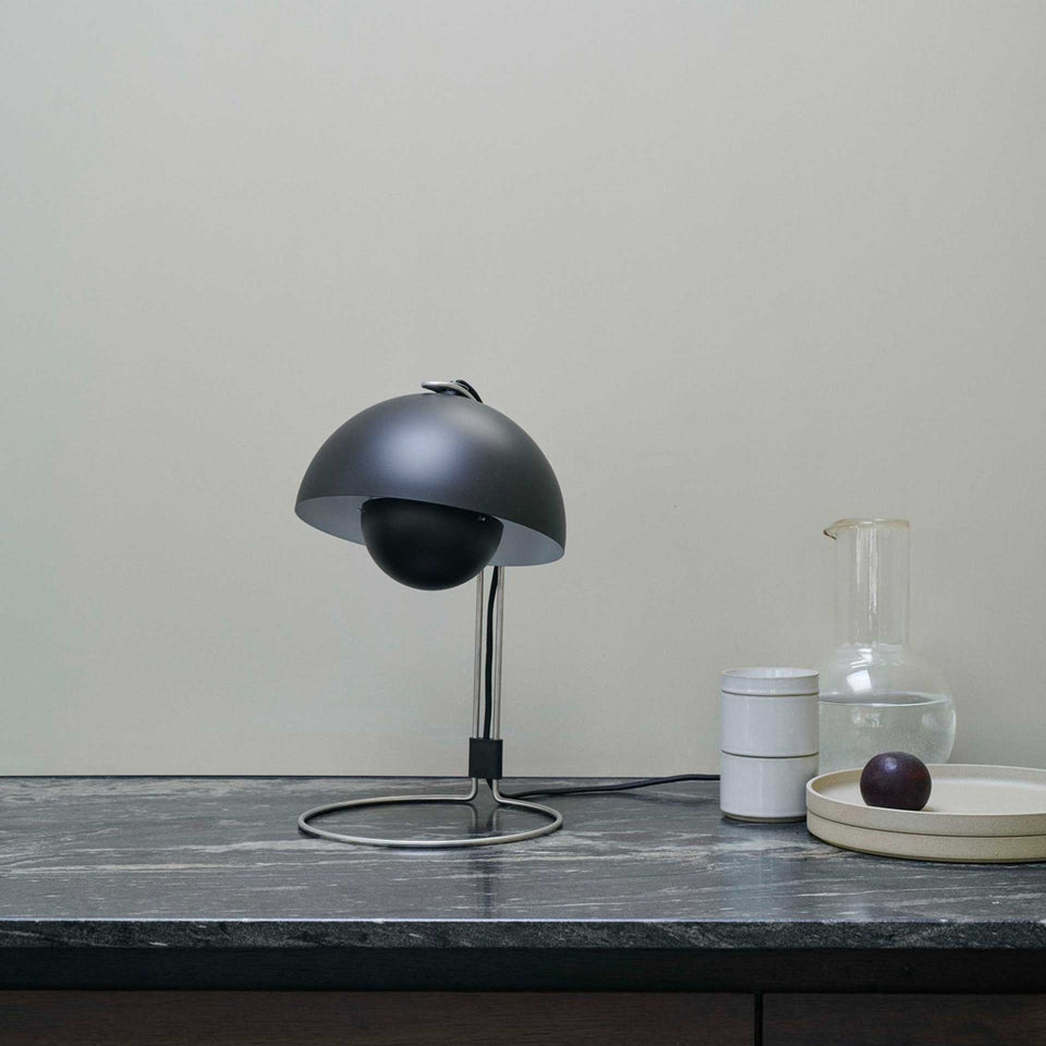 VP4 Flowerpot Table Lamp - &tradition - Verner Panton