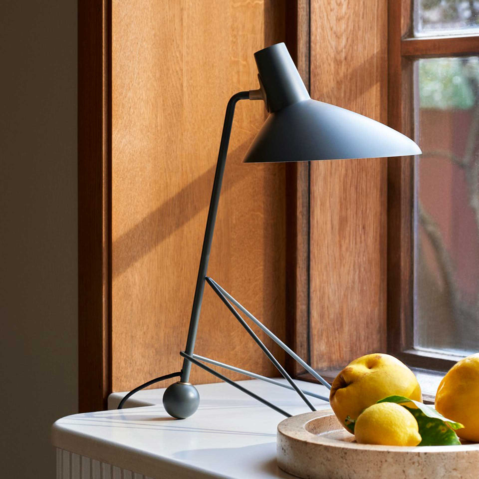 &Tradition Tripod HM9 Table Lamp by Hvidt & Mølgaard