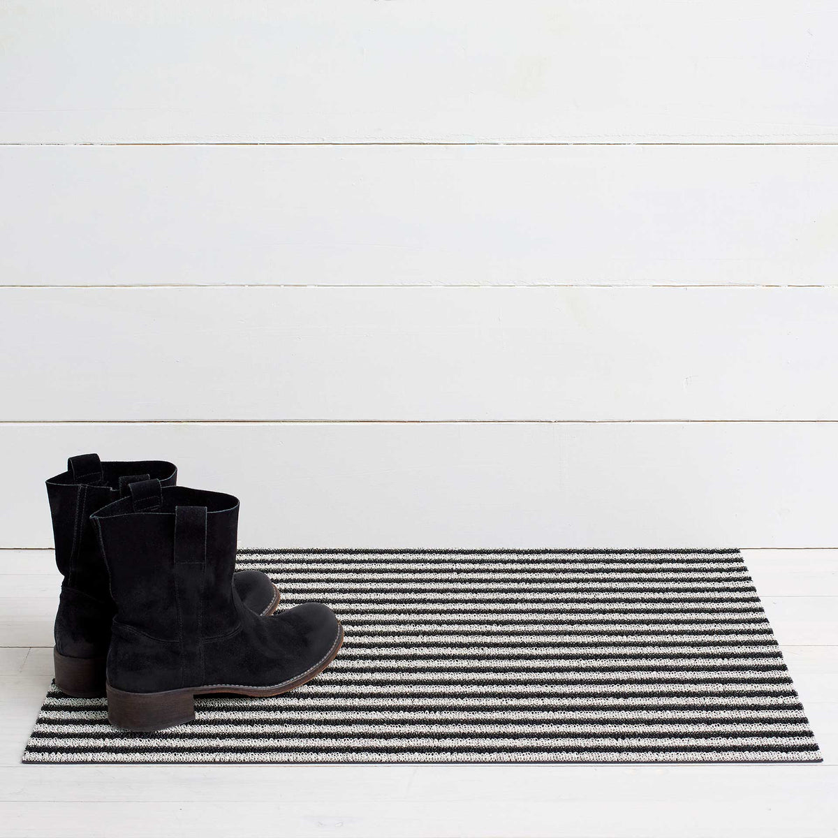 Tuxedo Breton Stripe Shag Mat by Chilewich