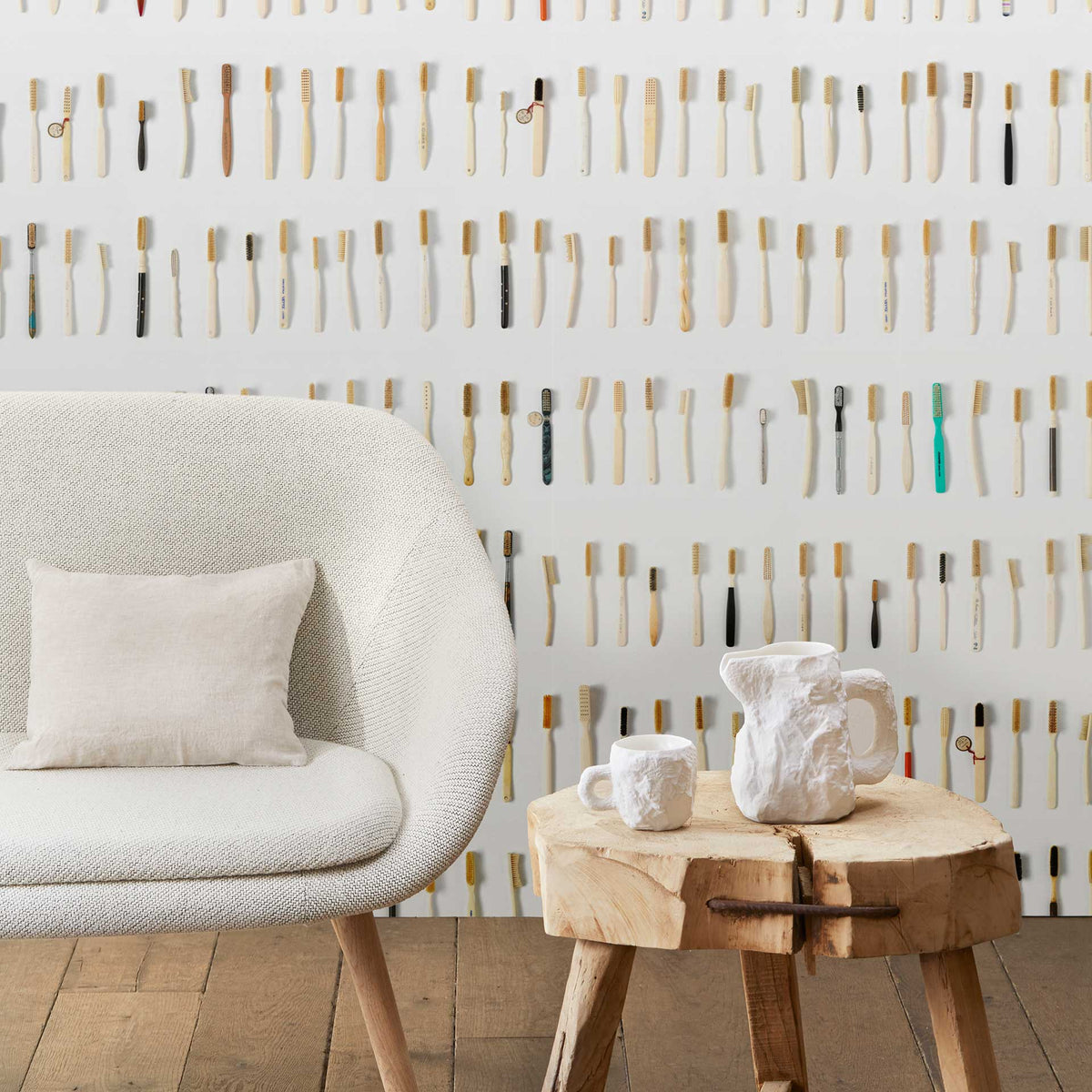Toothbrushes Small DRO-03 Obsession Wallpaper by Daniel Rozensztroch + NLXL
