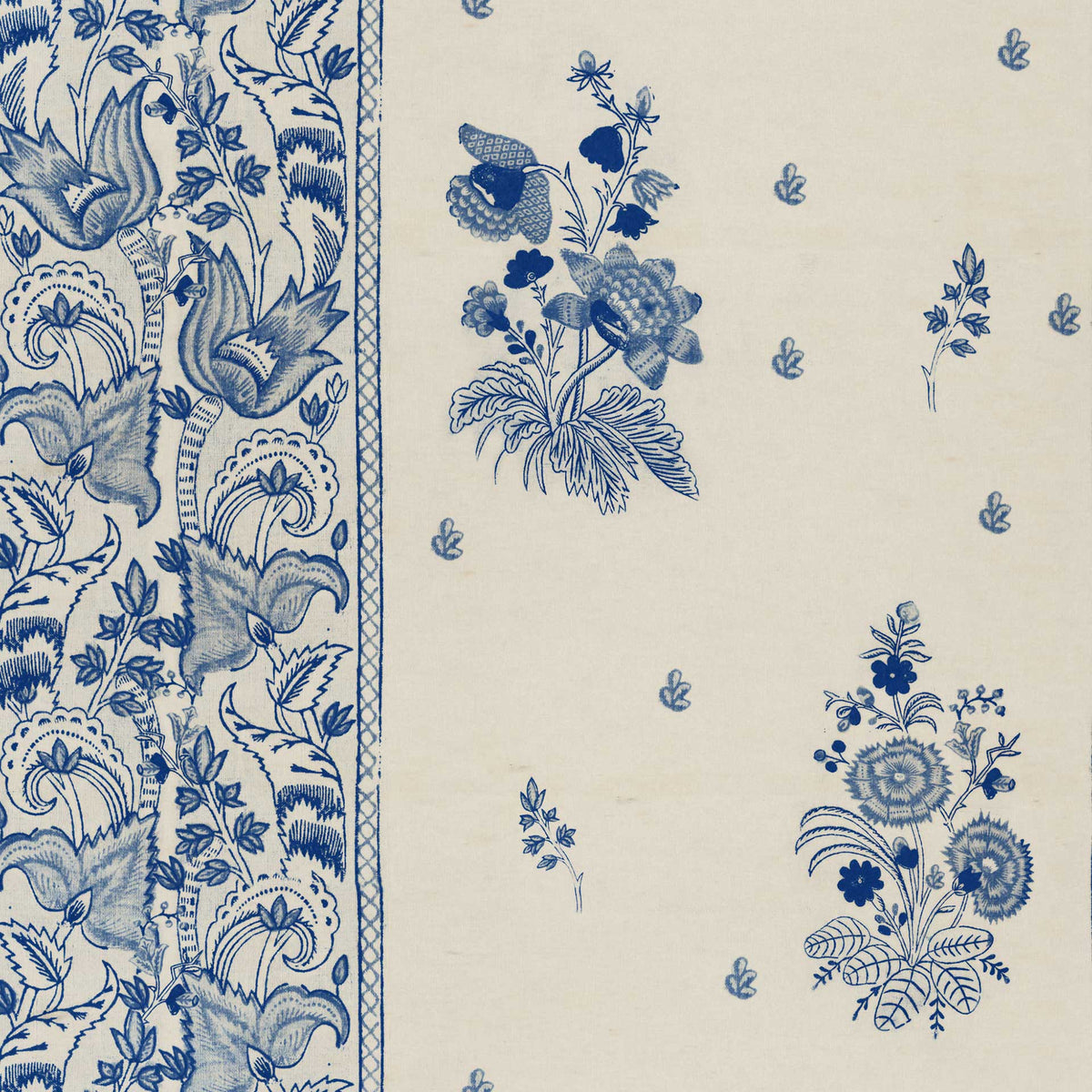 Korond Floral Wallpaper by MIND THE GAP