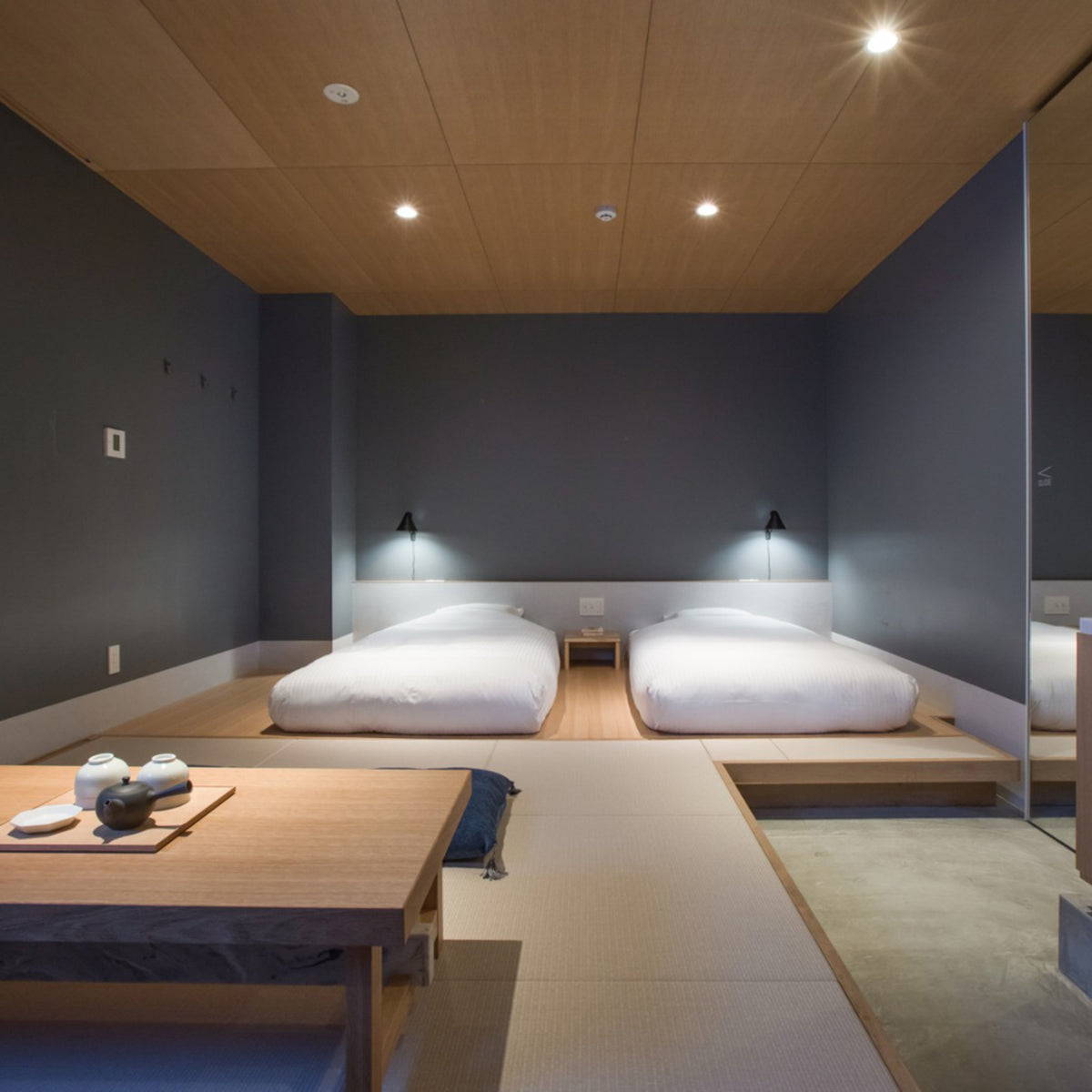 NJP Wall Lamp - Short by Louis Poulsen