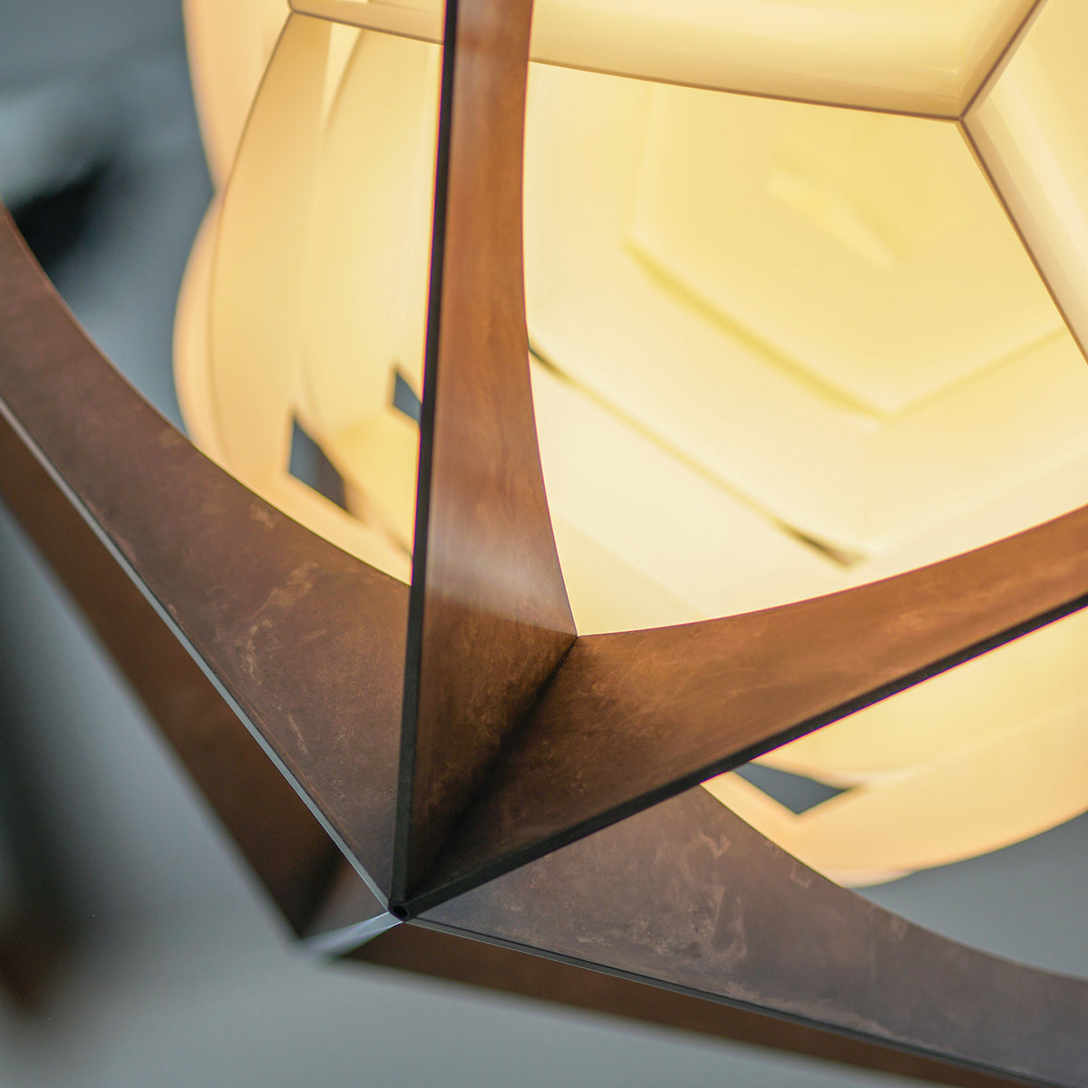 OE Quasi Pendant by Louis Poulsen