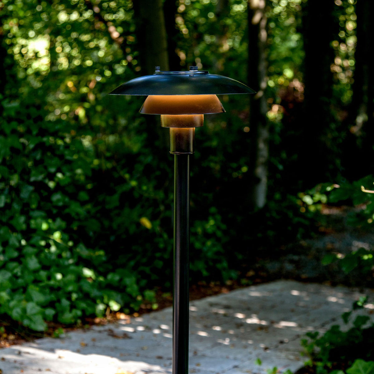 PH 3-2½ Bollard by Louis Poulsen