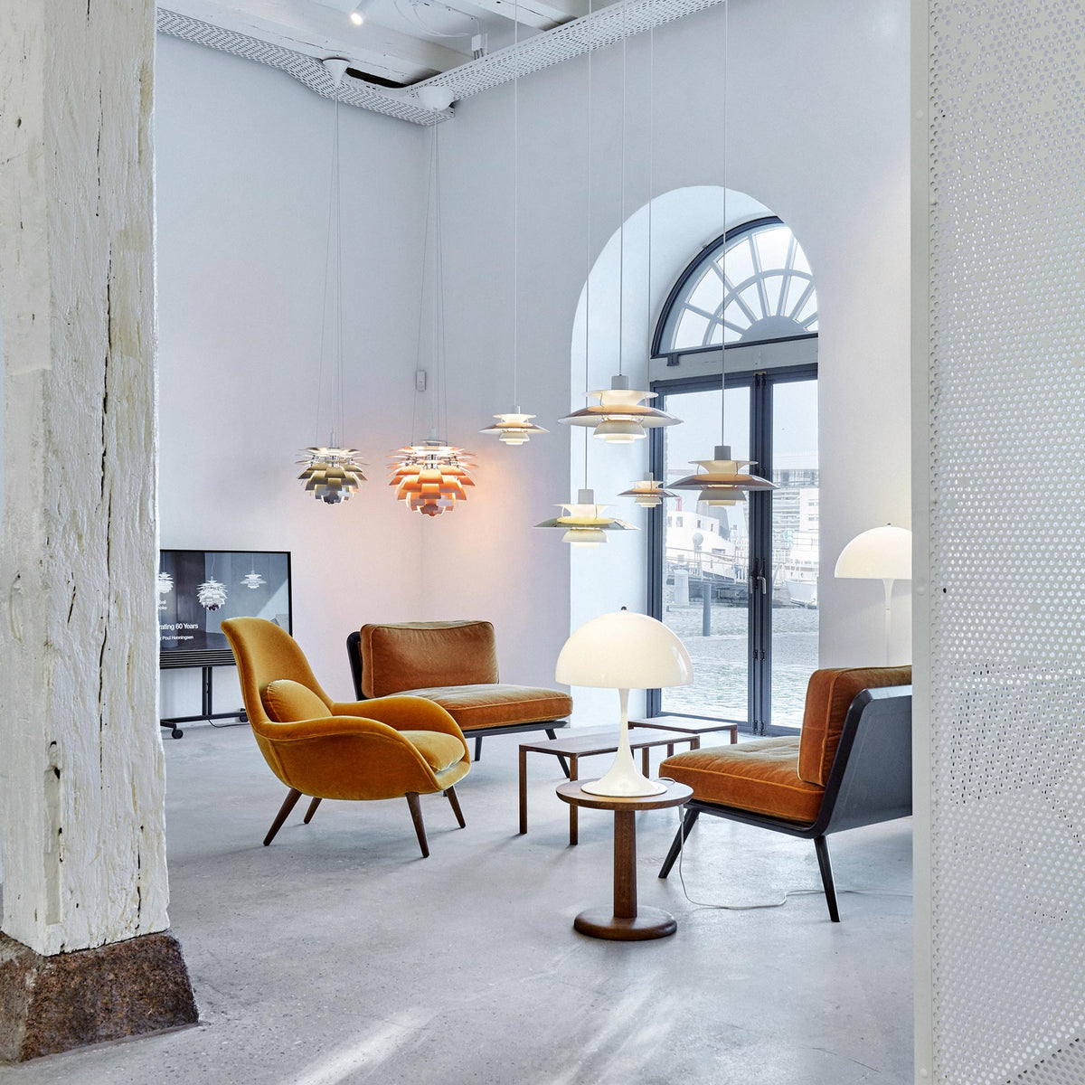 Panthella 400 Table Lamp by Louis Poulsen