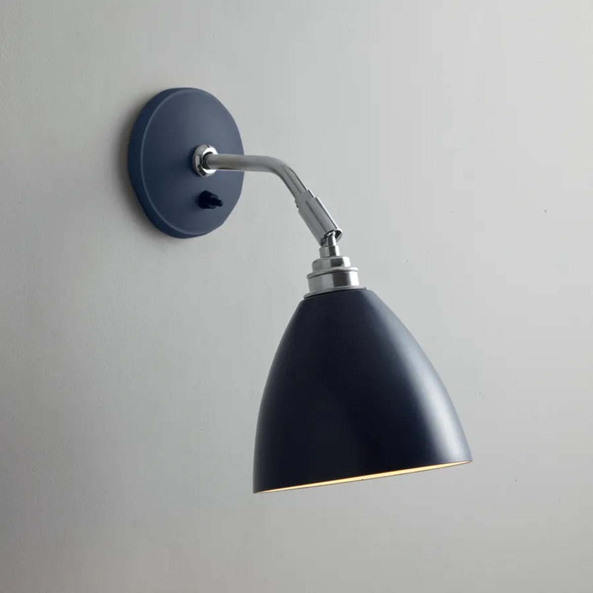 Task Short Wall Light by Original BTC