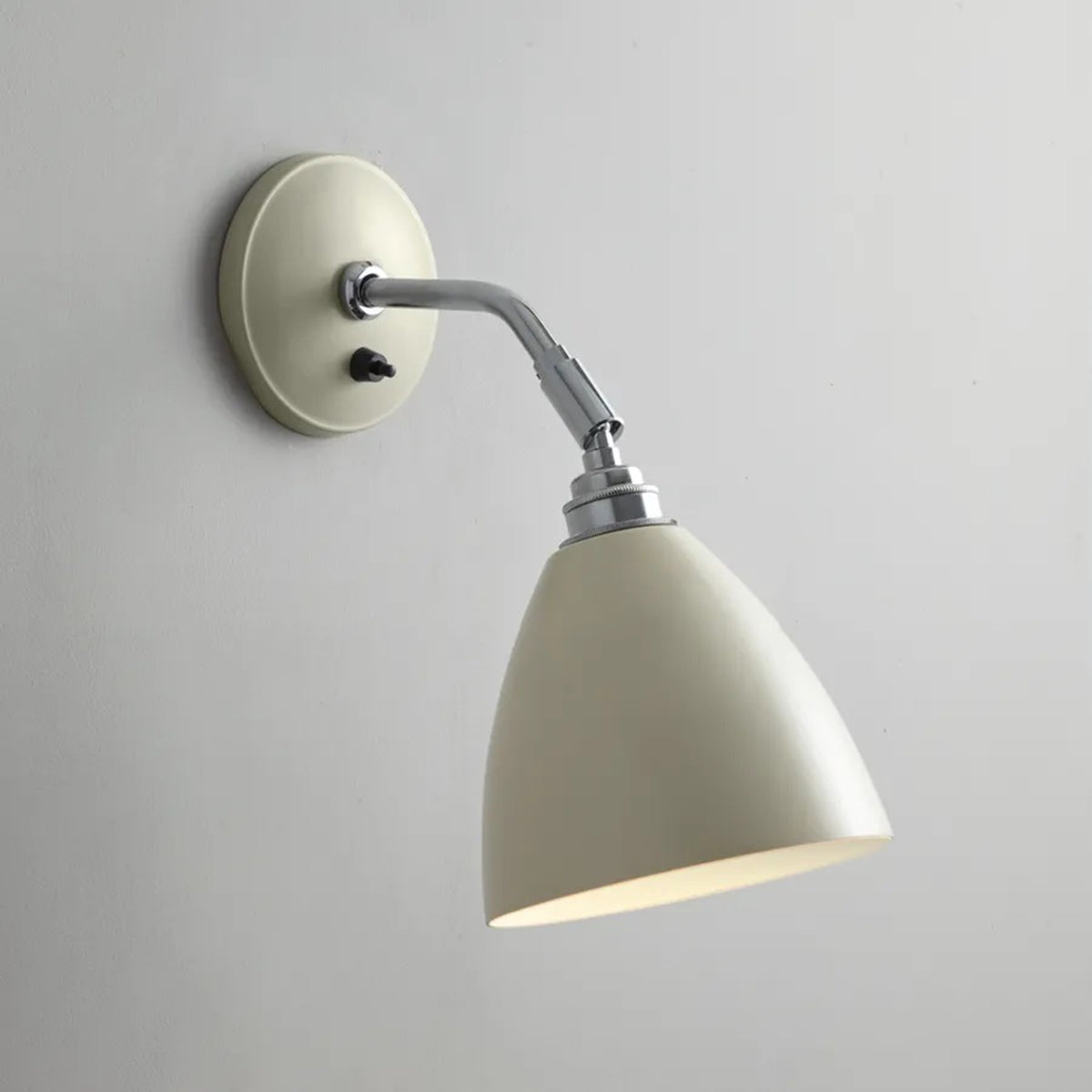 Task Short Wall Light by Original BTC